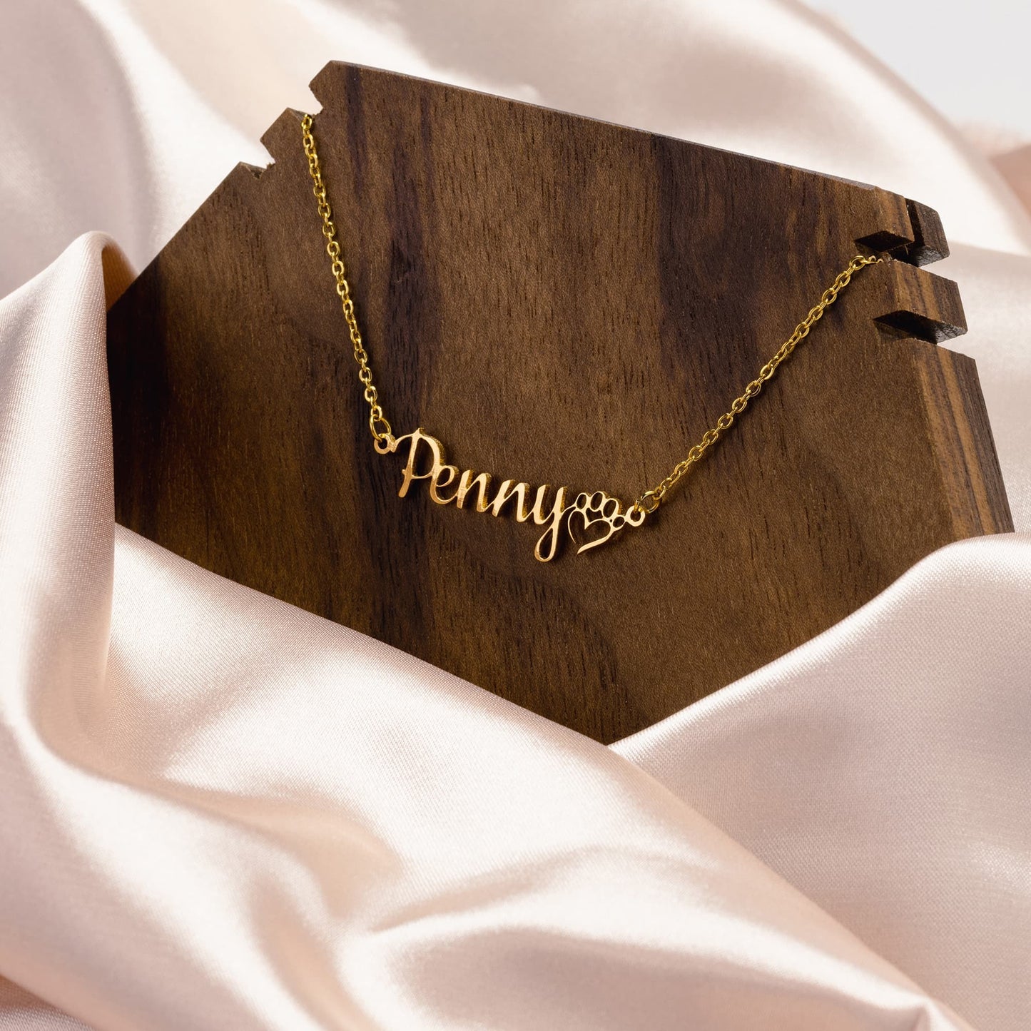 PERSONALIZED DOG MOM NECKLACE
