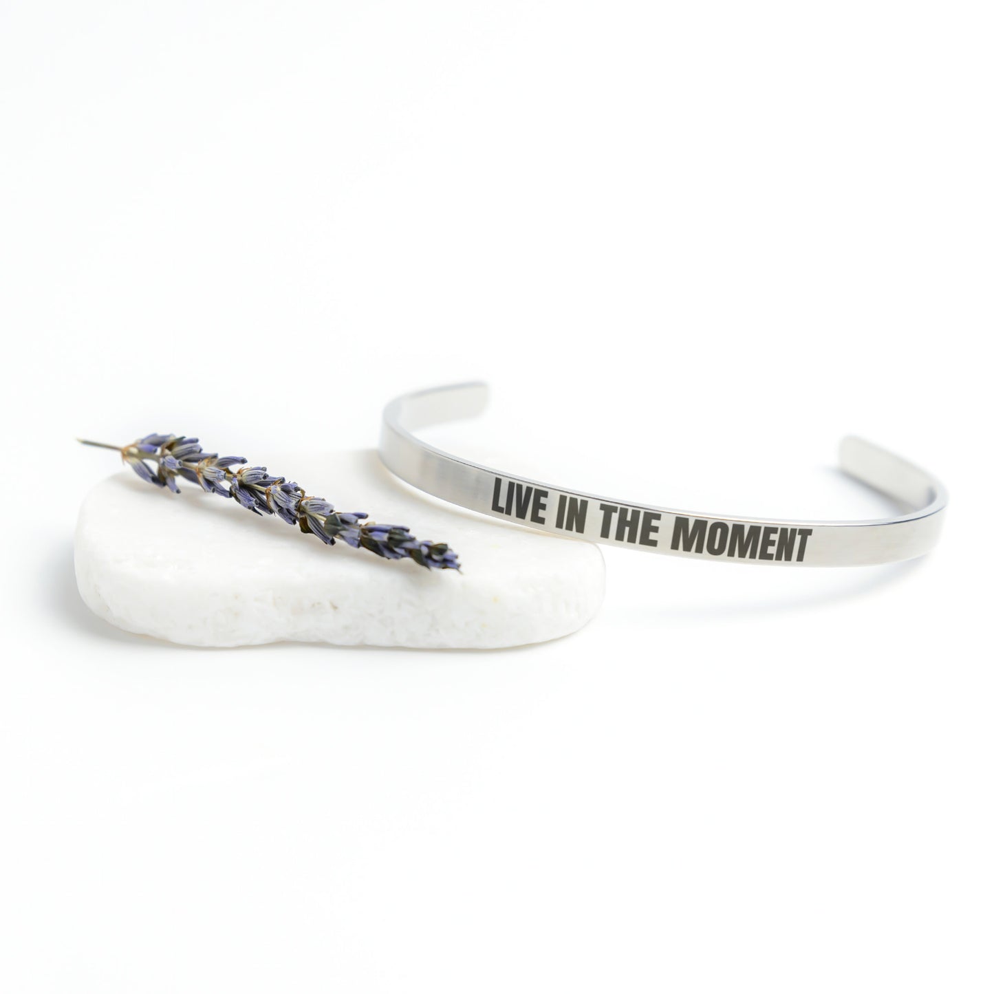 LIVE IN THE MOMENT| CUFF BRACELET